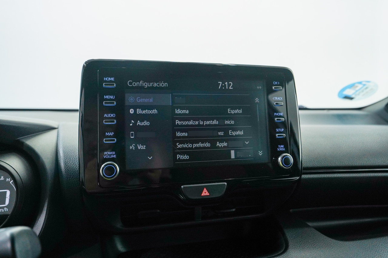 Toyota Yaris 4 — photo 25