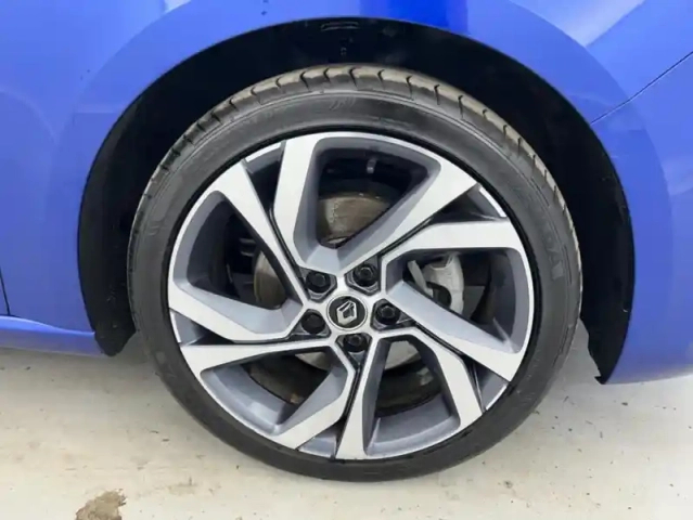 Renault Megane 1.6 e-tech plug-in 160ch rs line suréquipée — photo 21