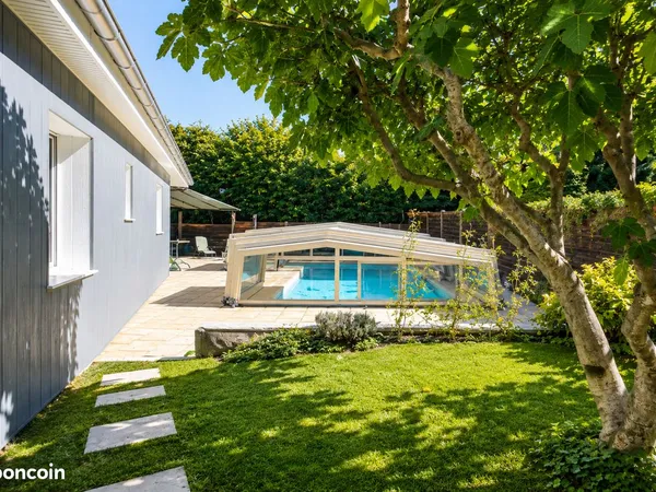 Vends villa 6 pieces 146 m² 01120 La Boisse