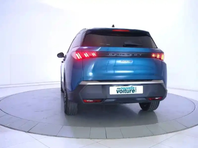 Peugeot 5008 hybrid 136 e-dcs6 — photo 40