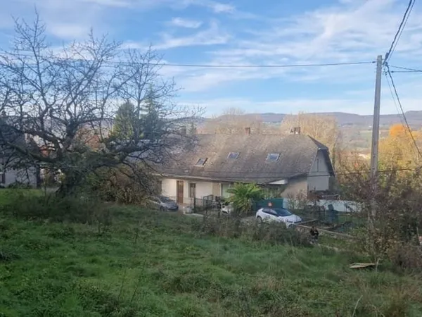 Terrain 576 m²
