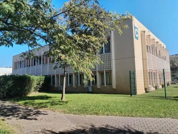 Bureau 205 m²