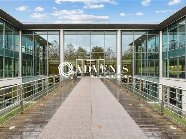 Bureau 639 m²
