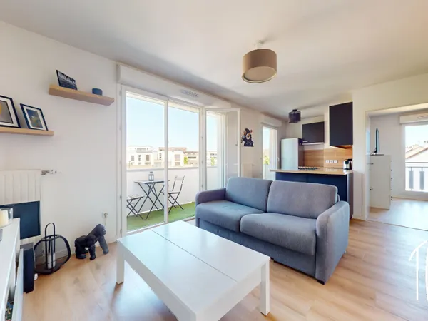 EXCLUSIVITE THIAIS - 2 PIECES - BALCON - PARKING (COPROPRIETE DE 2018)