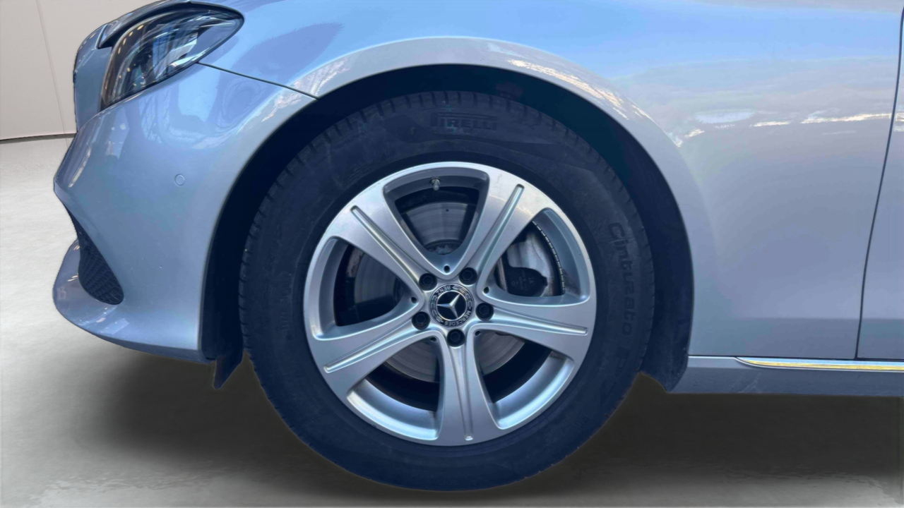 Mercedes Classe E 200 9G-Tronic — photo 14