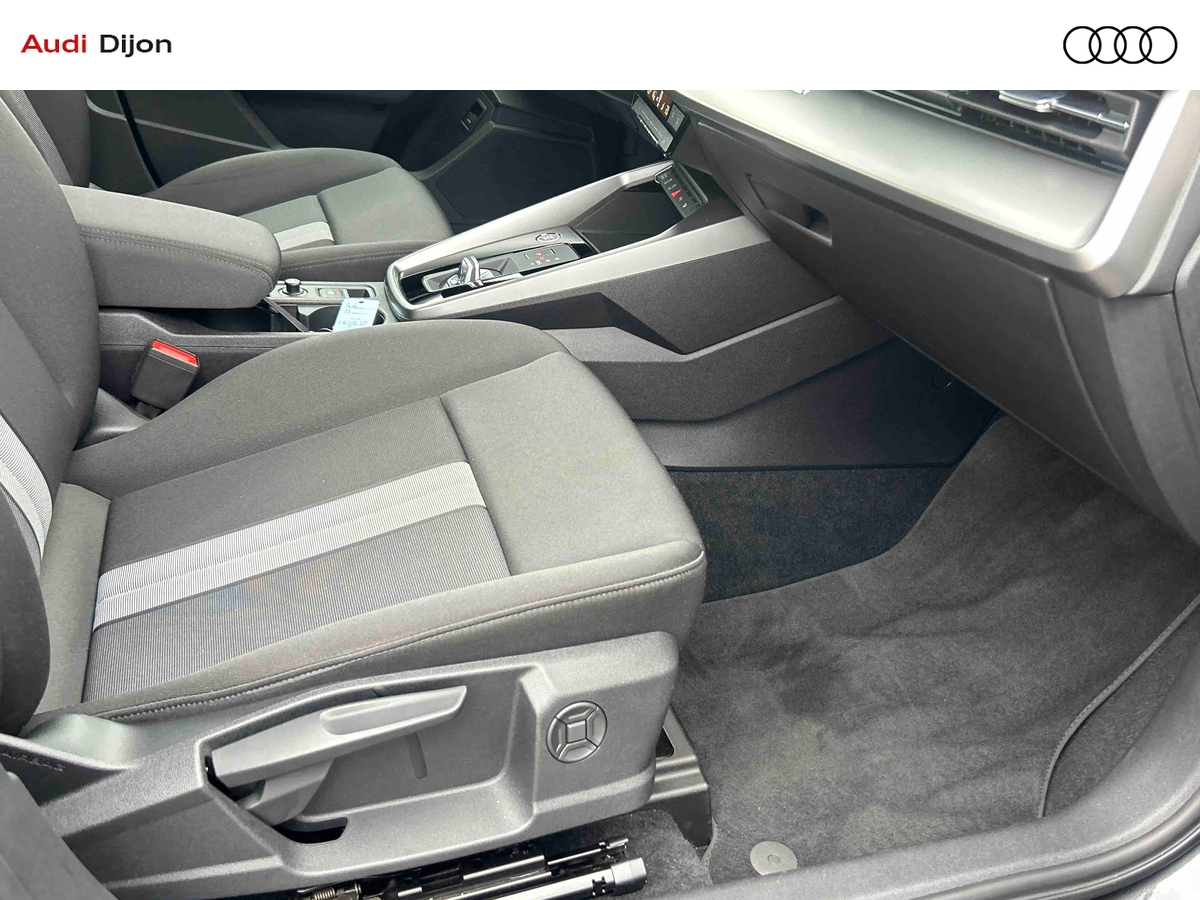 Audi A3 Sportback 30 TFSI Mild Hybrid 110 S tronic 7 — photo 25