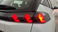 Peugeot 2008 e-2008 136ch Active — photo 29
