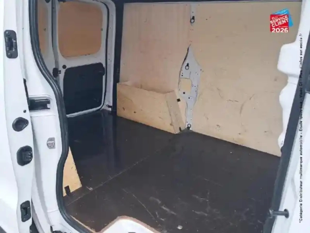 Renault Trafic fg l1h1 3t 2.0 blue dci 130ch confort e6e — photo 11