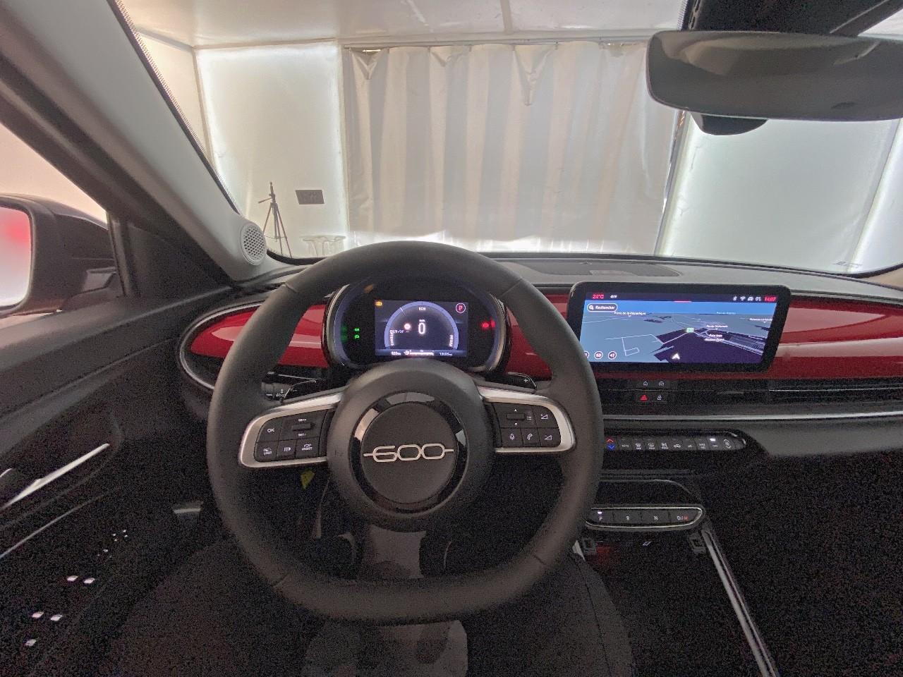 Fiat 600 t-gen 3 1.2 hybrid 145ch edct6 pop — photo 12