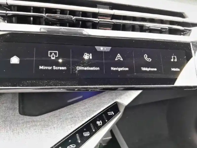 Peugeot 5008 electrique 73 kwh 210 ch — photo 28
