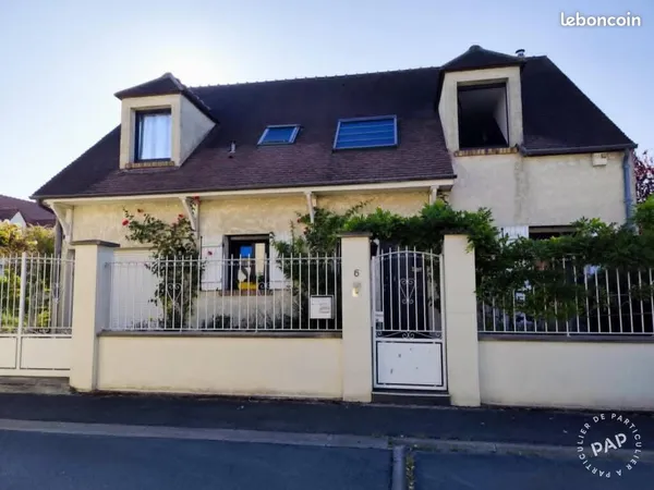 Chambre meublée 18 m² avec sa salle de bain privative, jardin avec cuisine d'été, et équipements de 