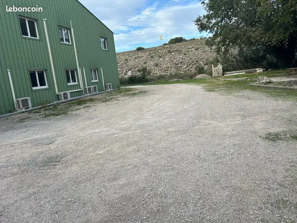 À louer 200 m2 de bureau