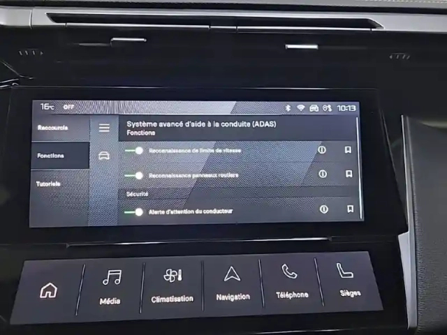 Peugeot 308 phev 225 e-eat8 — photo 83