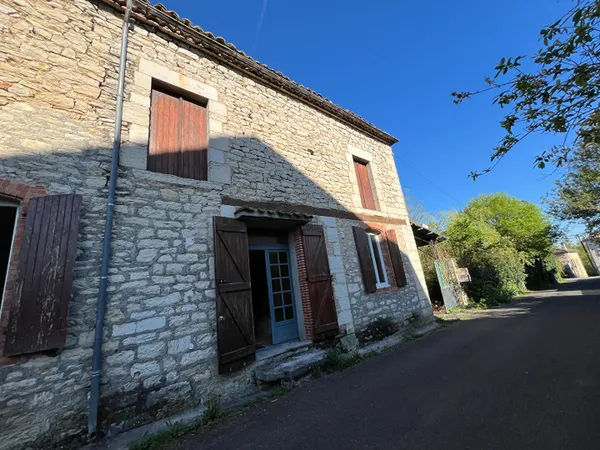 Maison, jardin + 6 garages - Ensemble immobilier en pierre - Potentiel exceptionnel et multiples pro