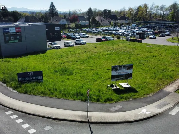 Terrain 1667 m² Lons