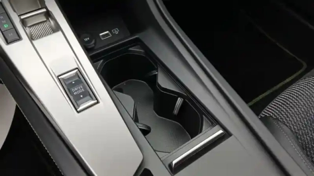 Peugeot 308 bluehdi 130ch s&amp;s eat8 — photo 29