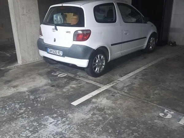 Place de parking en sous sol