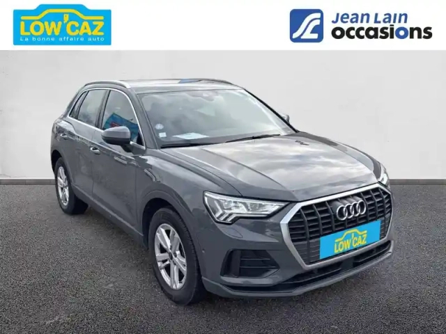 Audi Q3 35 tfsi 150 ch — photo 3