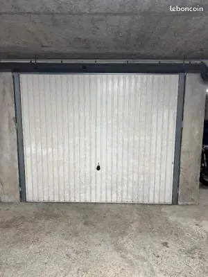 Lloue garage pour moto ou voiture sécurisé