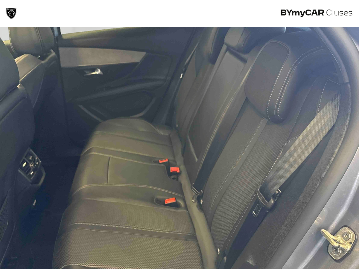 Peugeot 3008 Hybrid 225 e-EAT8 — photo 14