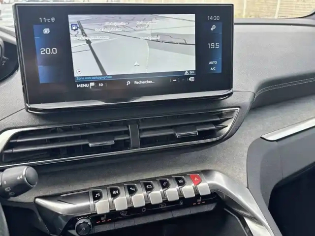 Peugeot 3008 puretech 130ch s&amp;s eat8 — photo 17