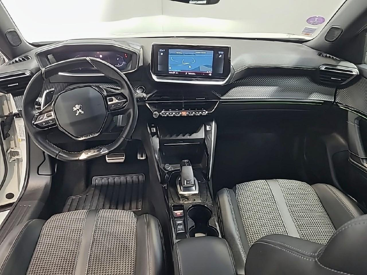 Peugeot 2008 puretech 130 s&s eat8 gt — photo 12
