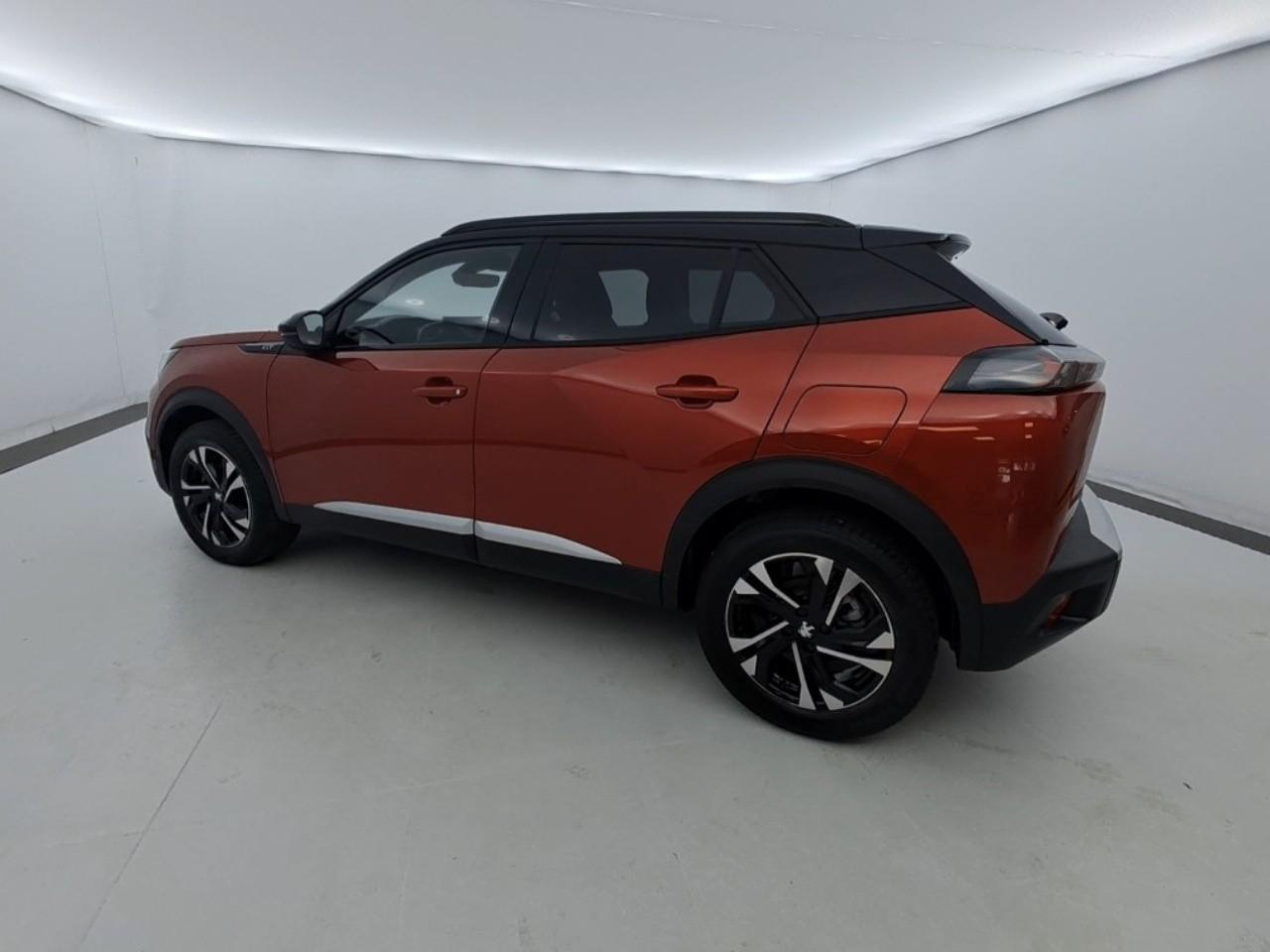 Peugeot 2008 puretech 130 s&s eat8 gt — photo 7