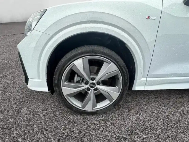 Audi Q2 35 tdi 150 s tronic 7 — photo 42