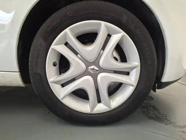 Renault Zoé zoe r90 — photo 17