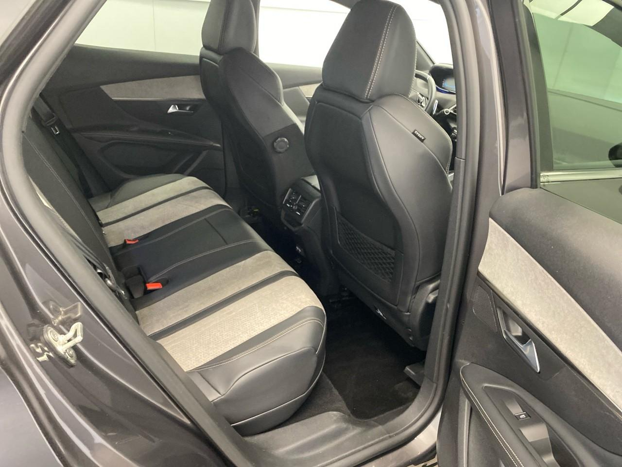 Peugeot 3008 hybrid 225 e-eat8 gt — photo 24