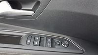 Peugeot 3008 1.2 PureTech 130ch S&S GT EAT8 — photo 18