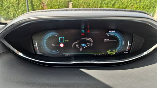 Peugeot 3008 1.6 THP 300 Hybrid4 EAT8 - Allure Pack – 2021 – 98045 km – Hybride rechargeable – Boîte Automatique — photo 37