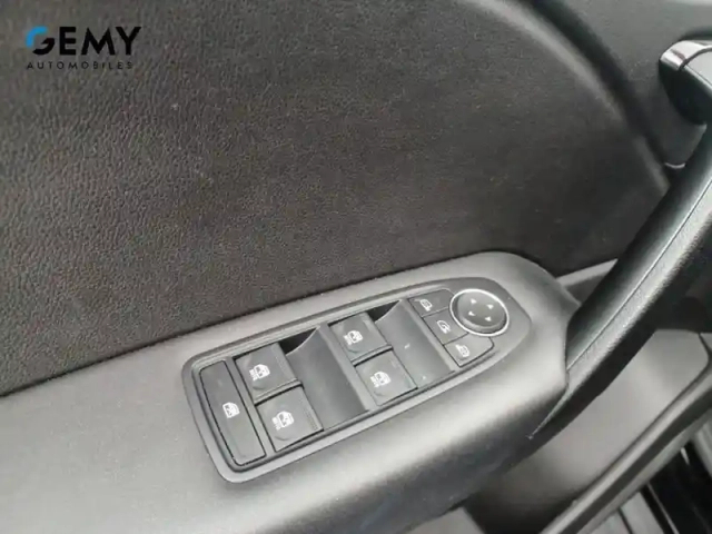 Renault Captur e-tech 145 - 21 — photo 58