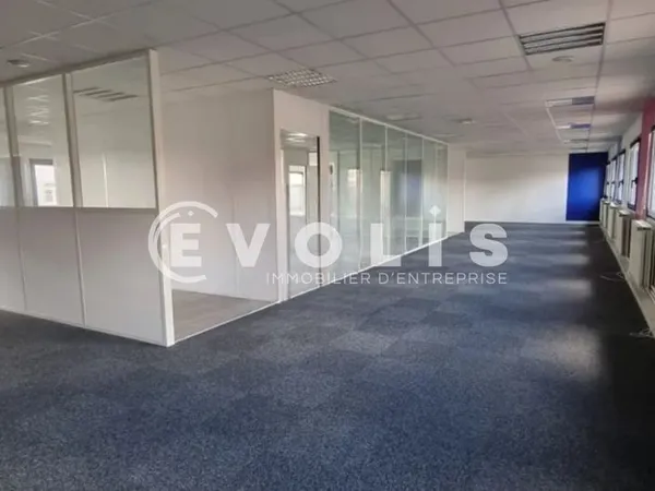 Bureaux 284 m²