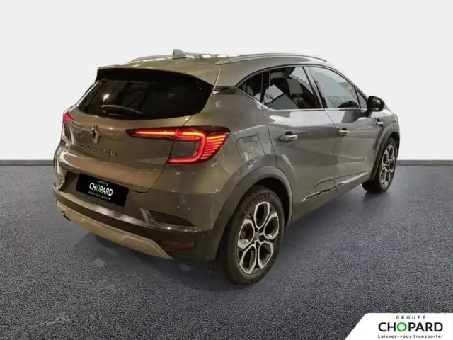 Renault Captur blue dci 115 edc — photo 40