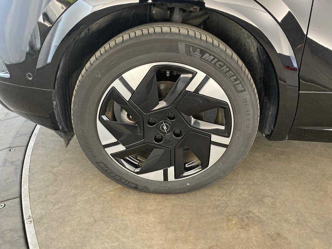 Opel Mokka electrique 156 ch & batterie 54 kwh gs — photo 11