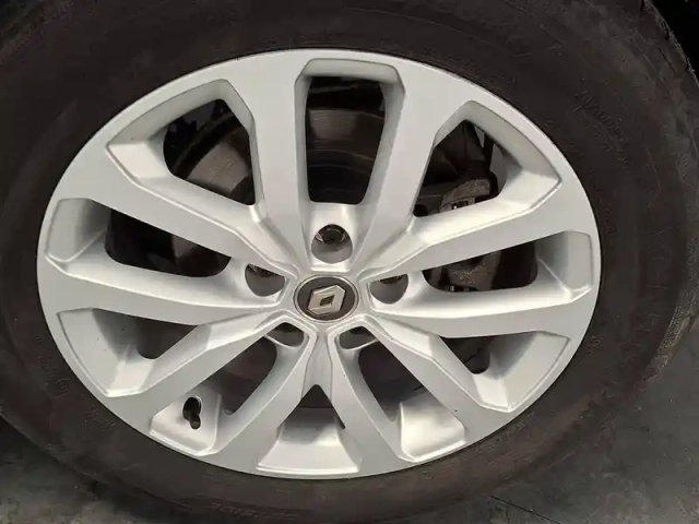 Renault Kadjar blue dci 115 — photo 14