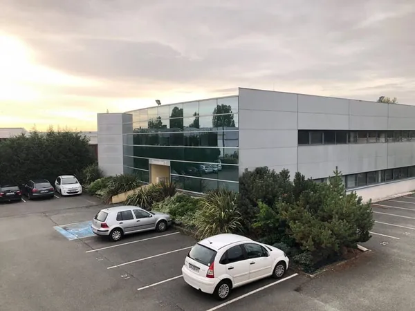 Bureaux 234 m²