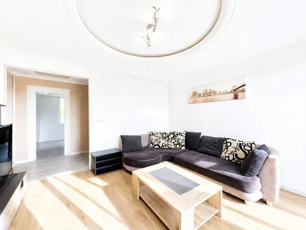 Saint-Priest Appartement T4 de 62 m2 traversant avec balcon