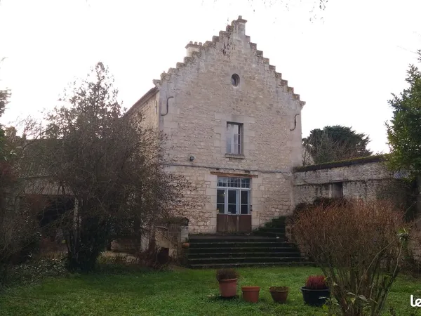 Maison pierres de taille près de Soissons