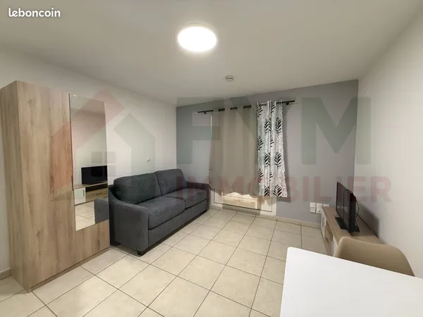 Studio 1 pièce 24 m²