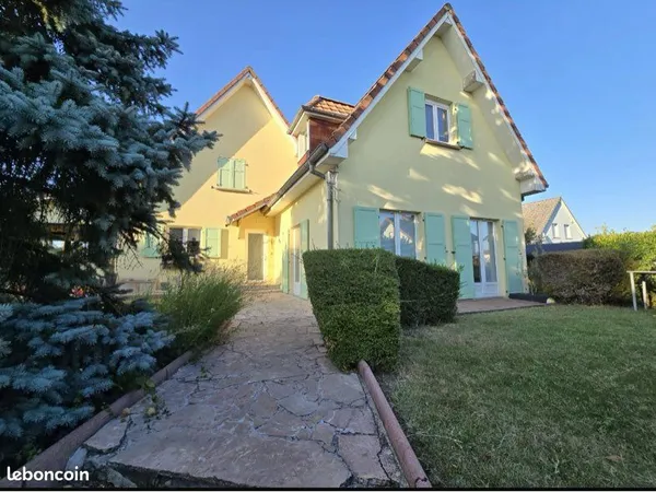 Maison 174 m à Biesheim