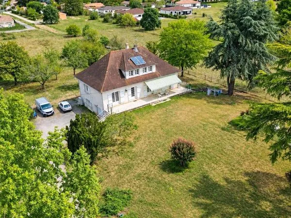 Propriété 9 pièces 180 m²
