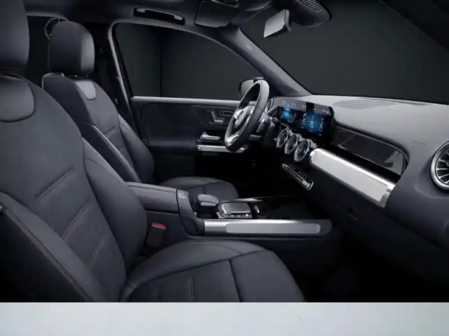 Mercedes Glb 200 d amg line — photo 10
