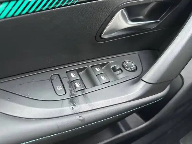 Peugeot 2008 bluehdi 130 s&amp;s eat8 — photo 20