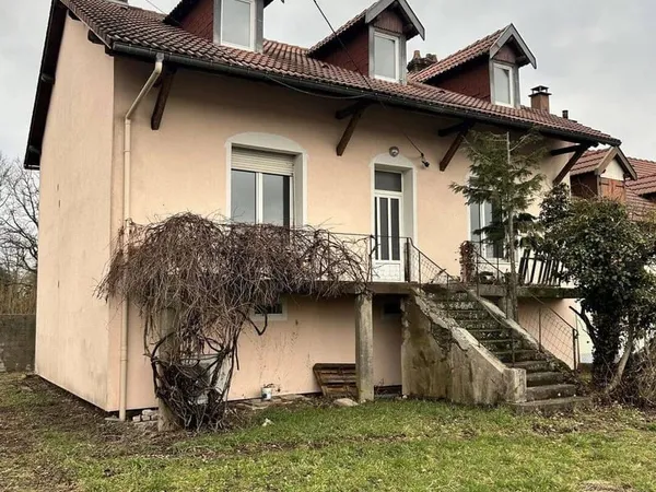 Maison 7 pièces 151 m²