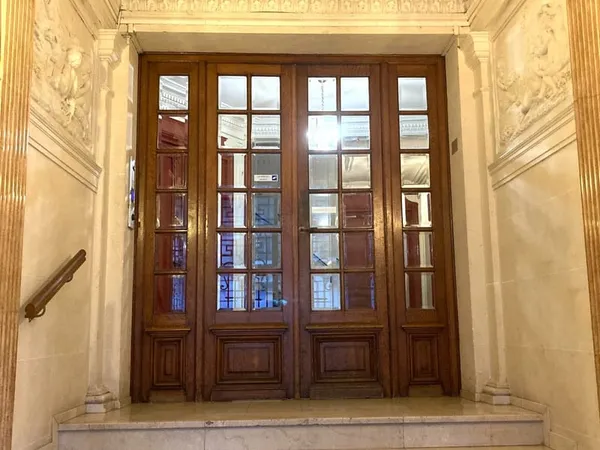 Cinq pièces immeuble Hausmannien