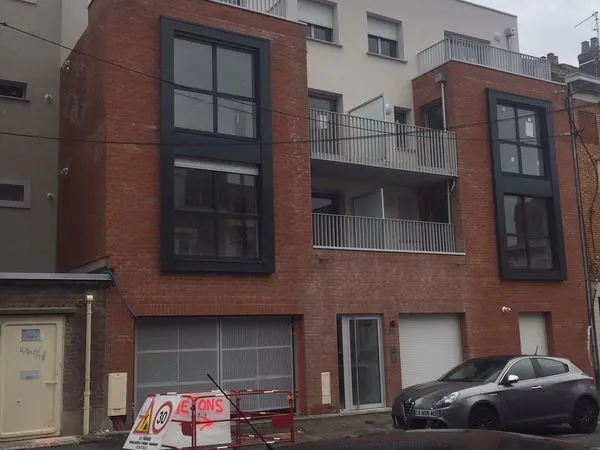 Loue T3 récent (2020) de 65m² avec Balcon & Parking - Lomme Bourg