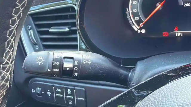 Kia Ceed pro 1.0 t-gdi 120 ch isg bvm6 — photo 21