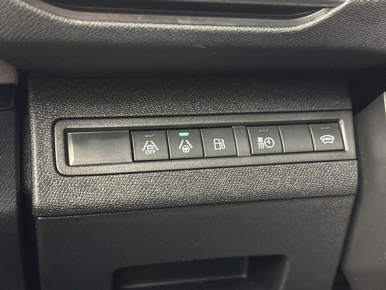 Peugeot 3008 hybrid 225 e-eat8 gt pack — photo 17